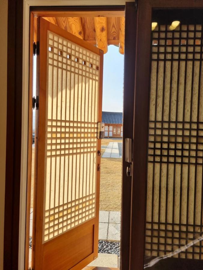 Wonhwaroo Villa Gyeongju Exterior photo
